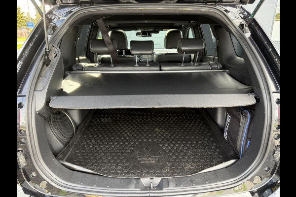 Mitsubishi Outlander 2.4 PHEV Instyle ✓360° Camera✓2e Eigenaar✓Carplay✓Pano✓Leder✓Keyless✓Stoelverw✓Stoelverkoeling✓Stuurverw✓Pdc V+A✓Lm velgen✓Net beurt gehad✓Rijstrooksensor✓Dodehoeksenor✓N.A.P✓Apk tot 11-2027