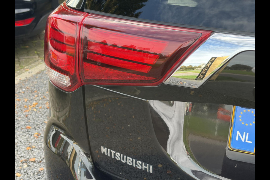 Mitsubishi Outlander 2.4 PHEV Instyle ✓360° Camera✓2e Eigenaar✓Carplay✓Pano✓Leder✓Keyless✓Stoelverw✓Stoelverkoeling✓Stuurverw✓Pdc V+A✓Lm velgen✓Net beurt gehad✓Rijstrooksensor✓Dodehoeksenor✓N.A.P✓Apk tot 11-2027