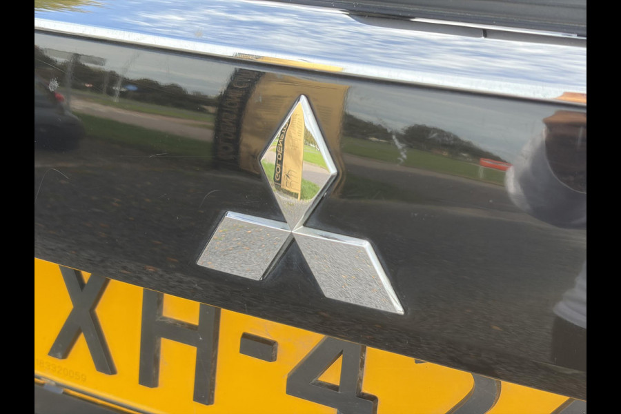 Mitsubishi Outlander 2.4 PHEV Instyle ✓360° Camera✓2e Eigenaar✓Carplay✓Pano✓Leder✓Keyless✓Stoelverw✓Stoelverkoeling✓Stuurverw✓Pdc V+A✓Lm velgen✓Net beurt gehad✓Rijstrooksensor✓Dodehoeksenor✓N.A.P✓Apk tot 11-2027