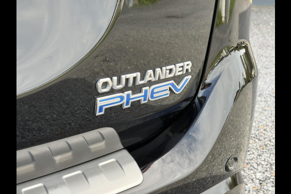 Mitsubishi Outlander 2.4 PHEV Instyle ✓360° Camera✓2e Eigenaar✓Carplay✓Pano✓Leder✓Keyless✓Stoelverw✓Stoelverkoeling✓Stuurverw✓Pdc V+A✓Lm velgen✓Net beurt gehad✓Rijstrooksensor✓Dodehoeksenor✓N.A.P✓Apk tot 11-2027