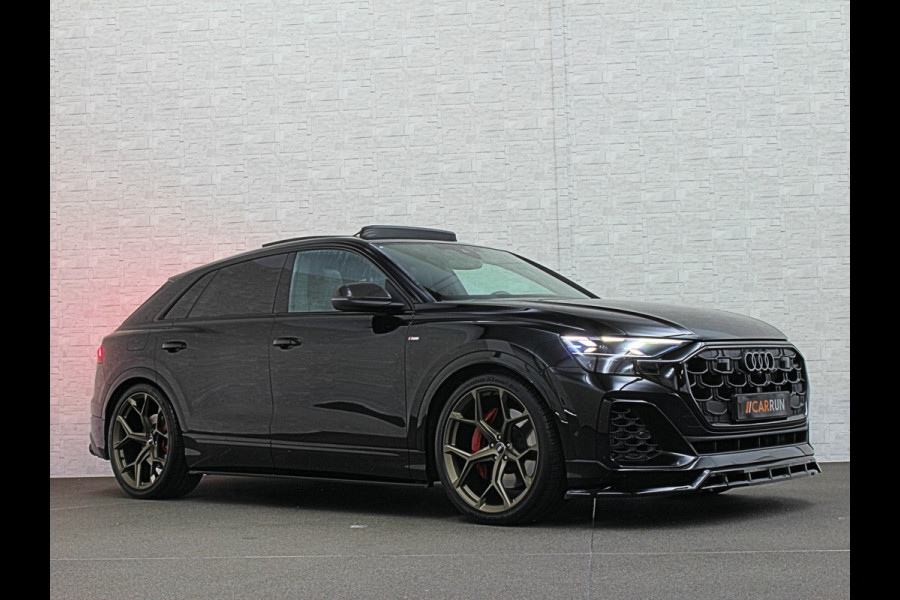 Audi Q8 60e 490pk #RS Massage Seats | 4WS | OLED | Laser-LED | Carbon | Ventilatie | Valcona Leder+ Pakket | B&O Sound | 102850,= EX BTW | 23'' | Alcantara hemel | Head-Up | Soft-Close | Panodak | 2x Memory | Trekhaak | Keyless-Entry | Luchtvering | Achterasbesturing | Nw.Pr. 160.000,= | Fabrieksgarantie | Direct rijden.