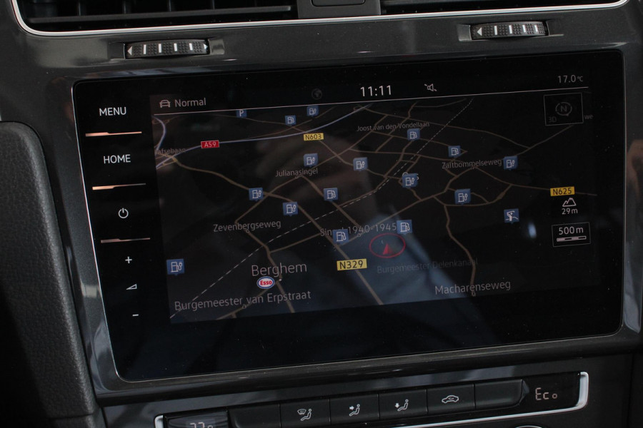 Volkswagen e-Golf Edition Navigatie Climate control Virtual cockpit Parkeersensoren V+A DAB+ Adaptive Cruise Control 17" Lichtmetalen velgen