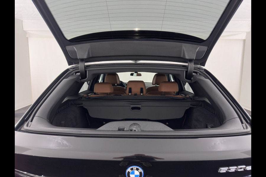 BMW 5 Serie Touring 530e Business Edition Plus (Plug-in) (INCL-BTW) *LEATHER | FULL-LED | MEMORY-PACK | HEATED-COMFORTSEATS | NAVI-FULLMAP | PRIVACY-GLASS | ECC | PDC | CRUISE | 18''ALU | TOWBAR*
