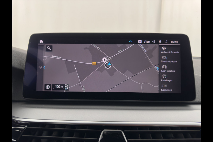 BMW 5 Serie Touring 530e Business Edition Plus (Plug-in) (INCL-BTW) *LEATHER | FULL-LED | MEMORY-PACK | HEATED-COMFORTSEATS | NAVI-FULLMAP | PRIVACY-GLASS | ECC | PDC | CRUISE | 18''ALU | TOWBAR*