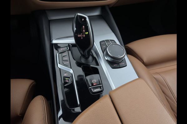 BMW 5 Serie Touring 530e Business Edition Plus (Plug-in) (INCL-BTW) *LEATHER | FULL-LED | MEMORY-PACK | HEATED-COMFORTSEATS | NAVI-FULLMAP | PRIVACY-GLASS | ECC | PDC | CRUISE | 18''ALU | TOWBAR*