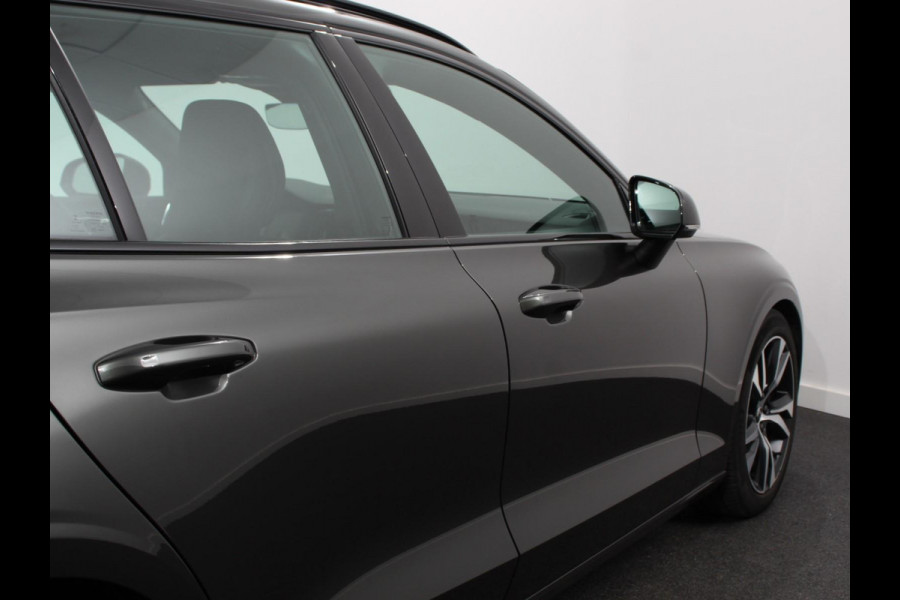 Volvo V60 2.0 B4 R-Design Navigatie Camera Climate Control Parkeer Sensoren Cruise Control Adaptive Verwarmde voorstoelen Lichtmetalen Velgen