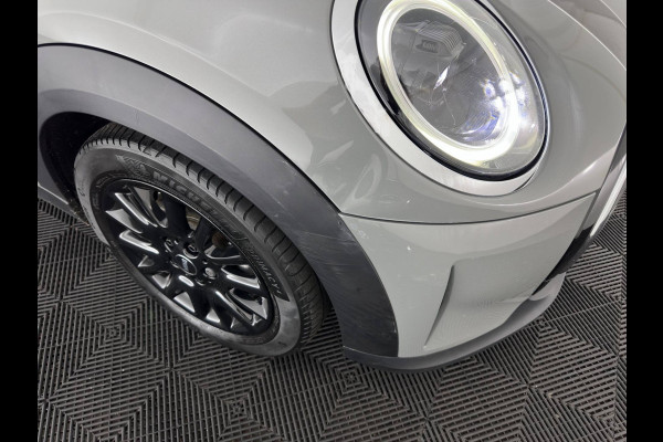 MINI 5-deurs 1.5 One Business Edition (Facelift-Life Cycle Impulse 2) (INCL-BTW) *LEATHER | SPORTSEATS | FULL-LED | DIGI-COCKPIT | AMBIENTLIGHT | NAVI-FULLMAP | DAB | AIRCO | KEYLESS | PDC | 16''ALU*
