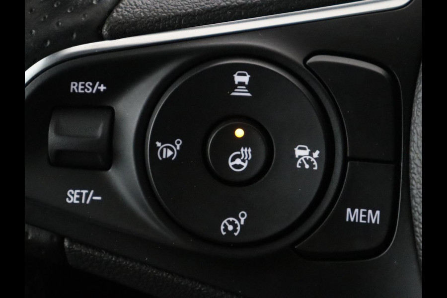 Opel Grandland 1.6 Turbo Plug-In GSE 300PK Hybrid4 4x4 | SOH 98,3 % | Stoelverwarming | LED | Camera | Dodehoek Ass. | Adapt. cruise |