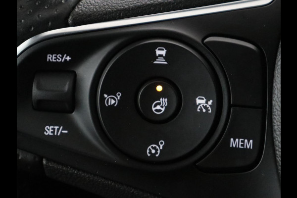 Opel Grandland 1.6 Turbo Plug-In GSE 300PK Hybrid4 4x4 | SOH 98,3 % | Stoelverwarming | LED | Camera | Dodehoek Ass. | Adapt. cruise |