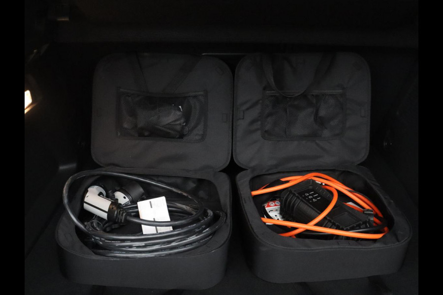 Opel Grandland 1.6 Turbo Plug-In GSE 300PK Hybrid4 4x4 | SOH 98,3 % | Stoelverwarming | LED | Camera | Dodehoek Ass. | Adapt. cruise |