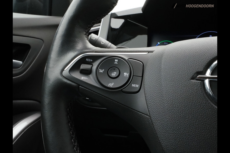 Opel Grandland 1.6 Turbo Plug-In Hybrid Business Elegance Sport (APPLE CARPLAY,TREKHAAK,STUUR-STOELVERWARMING,ADAPTIVE CRUISE)