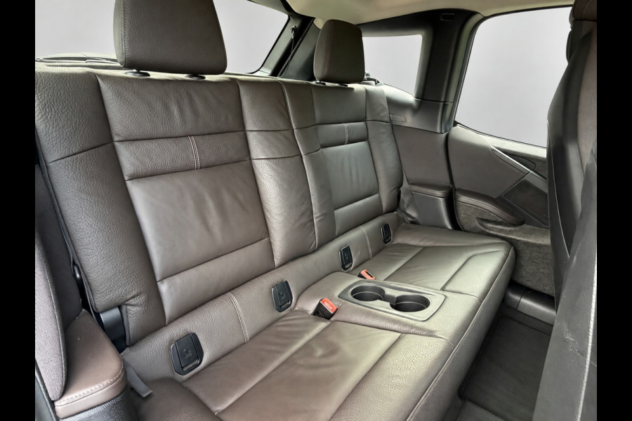 BMW i3 S 120Ah 42 kWh RoadStyle Edition, warmtepomp, harman/cardon, vele opties, 1 e eigenaar, Origineel NL auto met nap