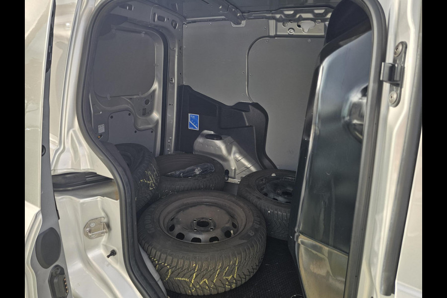 Ford Transit Courier 1.5 TDCI Trend Duratorq S&S | Navigatie | Parkeersensoren Achter | Cruise Control | Stoelverwarming | Winterwielset los etc.