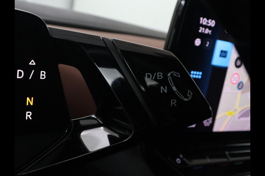 Volkswagen ID.4 Tech 77 kWh SOH 90% | 360 Camera | LED | Trekhaak | Navigatie |