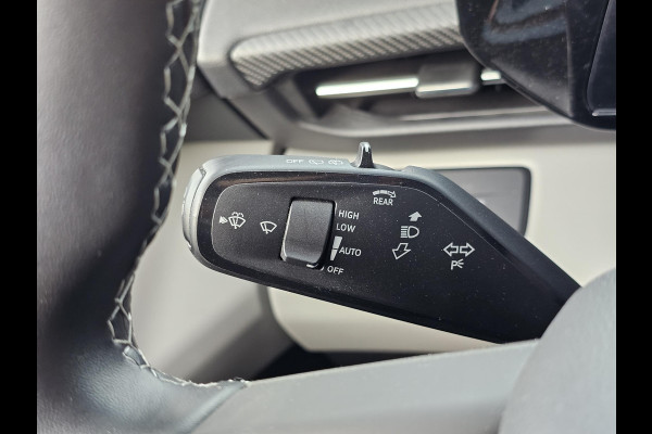 Ford Explorer Premium Extended Range AWD 77 kWh 340pk | Driver Assistance Pack | Wegklapbare Trekhaak | Warmtepomp