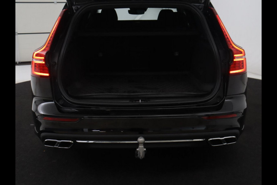 Volvo V60 2.0 T6 AWD Inscription 310PK Inscription | Bowers & Wilkins | Panoramadak | Head Up | Trekhaak | LED | Stoelverwarming | Stoelkoeling | Adaptive cruise | 360 camera | Memory |
