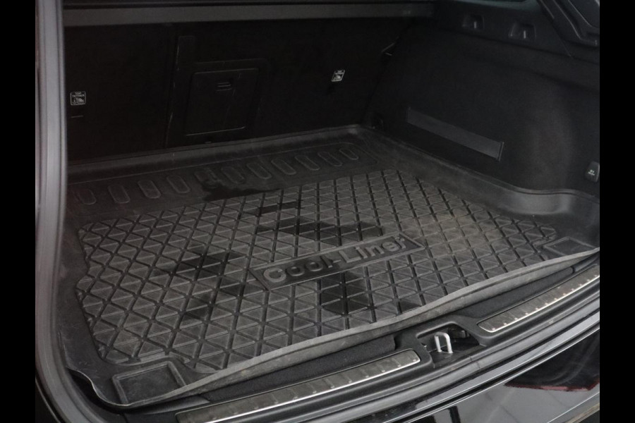 Volvo V60 2.0 T6 AWD Inscription 310PK Inscription | Bowers & Wilkins | Panoramadak | Head Up | Trekhaak | LED | Stoelverwarming | Stoelkoeling | Adaptive cruise | 360 camera | Memory |