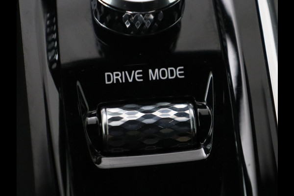 Volvo V60 2.0 T6 AWD Inscription 310PK Inscription | Bowers & Wilkins | Panoramadak | Head Up | Trekhaak | LED | Stoelverwarming | Stoelkoeling | Adaptive cruise | 360 camera | Memory |