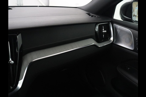 Volvo V60 2.0 T6 AWD Inscription 310PK Inscription | Bowers & Wilkins | Panoramadak | Head Up | Trekhaak | LED | Stoelverwarming | Stoelkoeling | Adaptive cruise | 360 camera | Memory |