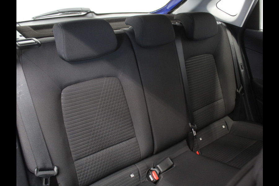Hyundai i20 1.2 MPI Comfort Smart AIRCO | CRUISE | LMV16 | CARPLAY | DAB | CAMERA | LED | NAVI | PDCA