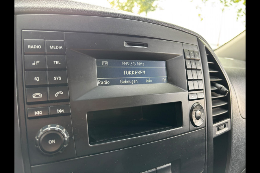 Mercedes-Benz Vito 111 CDI Lang | Trekhaak | 3 Zitplaatsen | Bluetooth | Airco