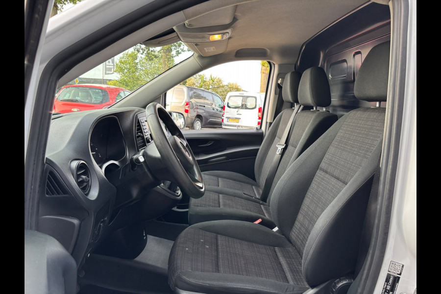 Mercedes-Benz Vito 111 CDI Lang | Trekhaak | 3 Zitplaatsen | Bluetooth | Airco
