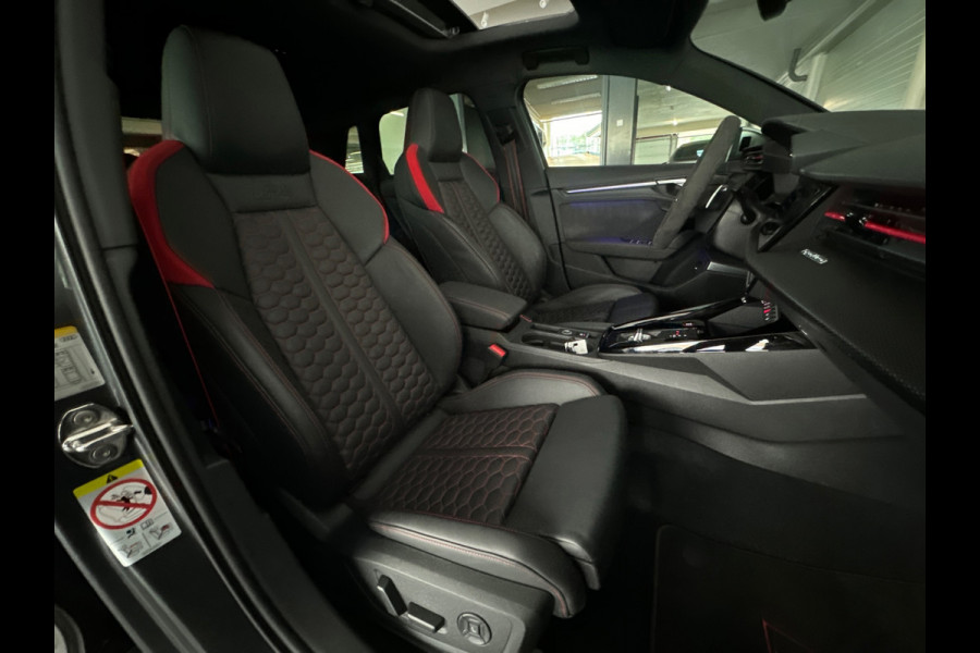 Audi RS3 Sportback 2.5 TFSI quattro Pano|Memory|HuD|B&O|Keyless