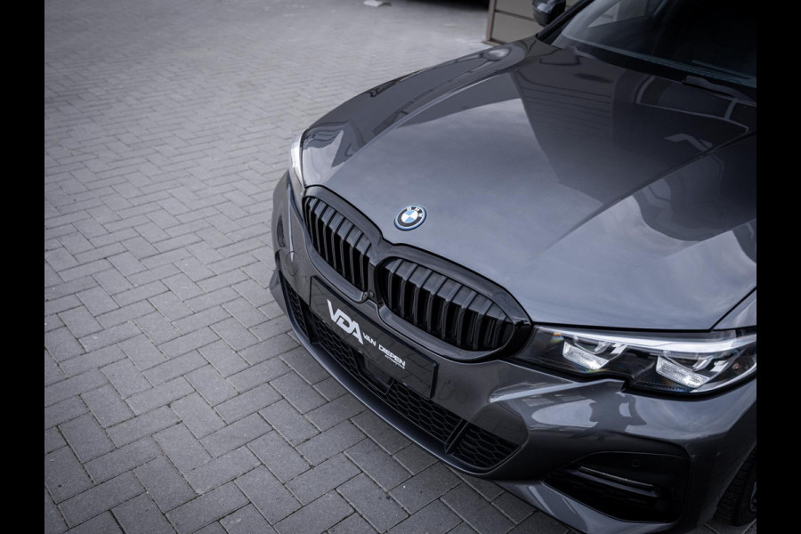 BMW 3 Serie Touring 320e High Executive M-Sport l Pano l ACC | Trekhaak l 360cam l ACC