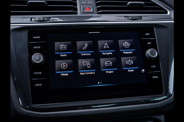Volkswagen Tiguan 1.5 TSI 3x R-Line - IQ-L l Pano l Trekhaak l 360cam l Keyless