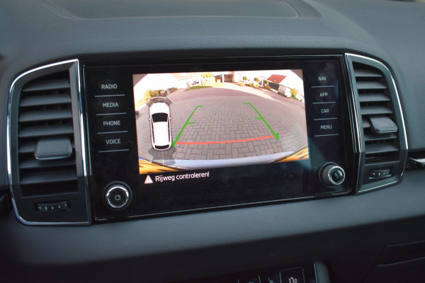 Škoda Karoq 1.5 TSI ACT Sportline | NAP | CAMERA | STOELVERWARMING | APPLE CARPLAY | ANDROID AUTO