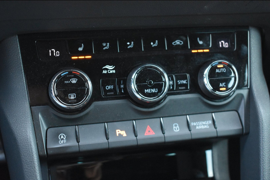 Škoda Karoq 1.5 TSI ACT Sportline | NAP | CAMERA | STOELVERWARMING | APPLE CARPLAY | ANDROID AUTO