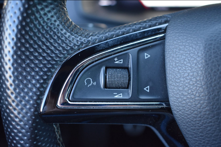 Škoda Karoq 1.5 TSI ACT Sportline | NAP | CAMERA | STOELVERWARMING | APPLE CARPLAY | ANDROID AUTO