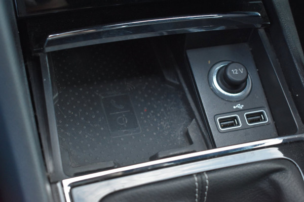 Škoda Karoq 1.5 TSI ACT Sportline | NAP | CAMERA | STOELVERWARMING | APPLE CARPLAY | ANDROID AUTO
