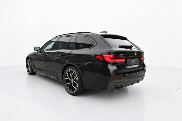 BMW 5 Serie Touring 530e M SPORT PANO LASER SFEER H&K HUD