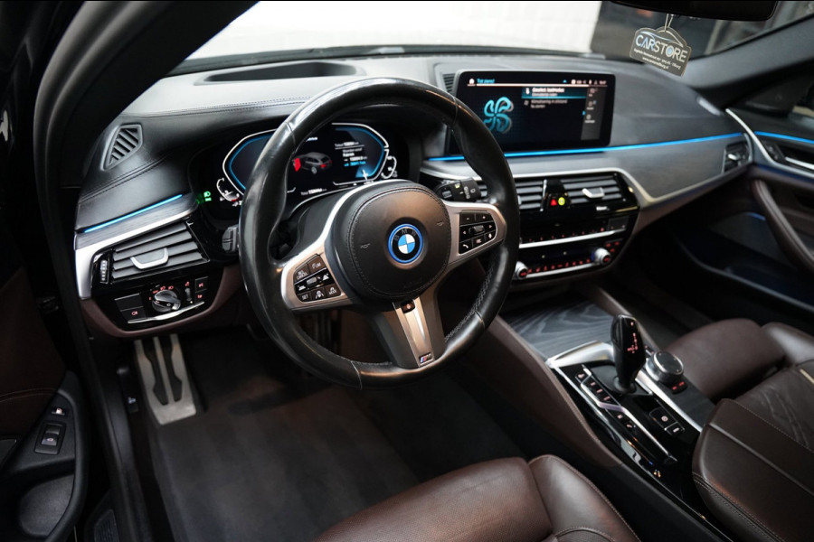 BMW 5 Serie Touring 530e M SPORT PANO LASER SFEER H&K HUD
