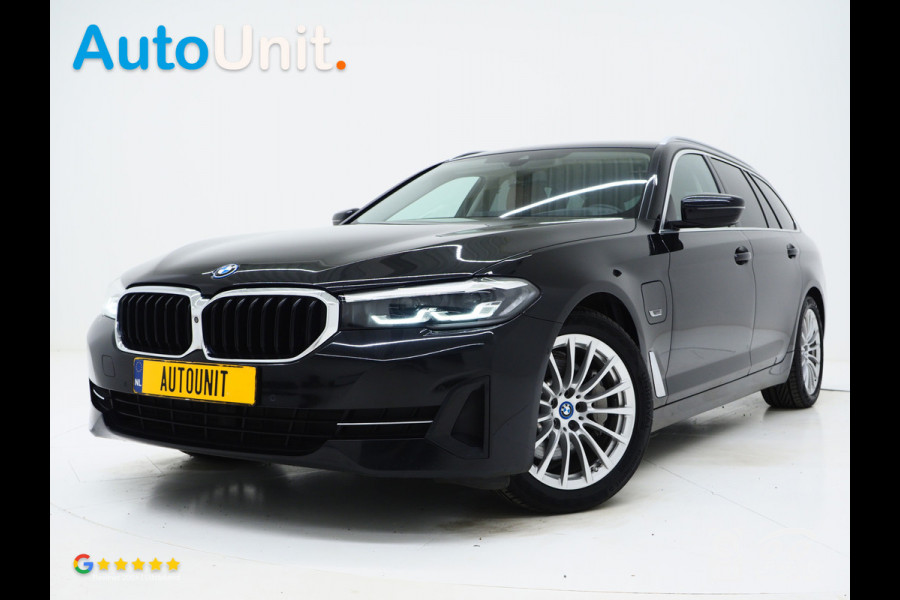 BMW 5 Serie Touring 520e | Leder | HUD | Keyless | 360 | Sfeerlicht | Dodehoek | Stoelverwarming | Carplay