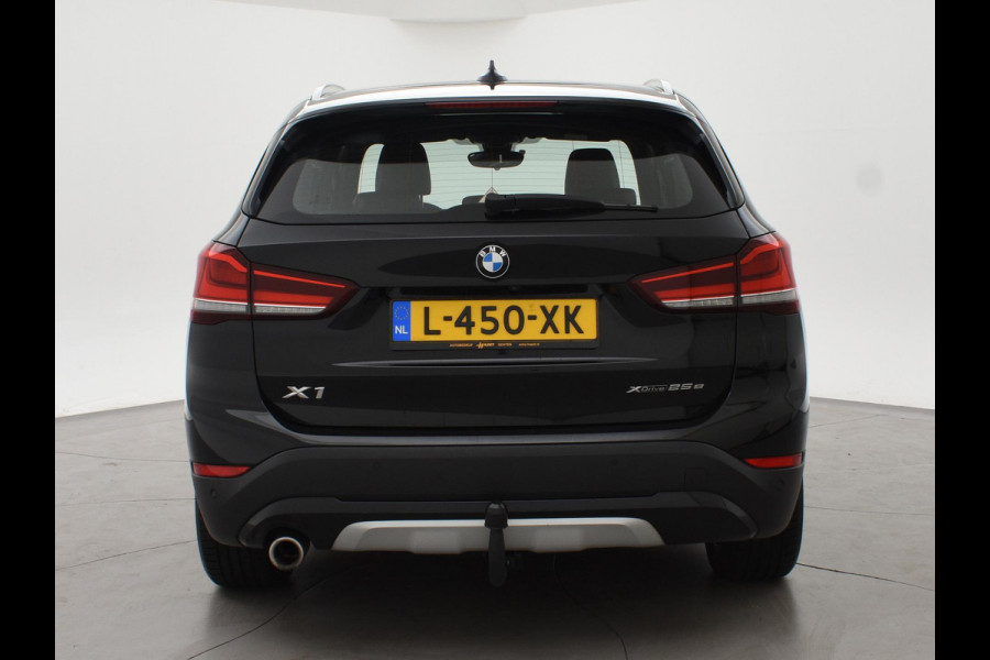 BMW X1 xDrive25e 220 PK BUSINESS EDITION + TREKHAAK | HEAD-UP | SFEERVERL. | CAMERA | STOELVERW.