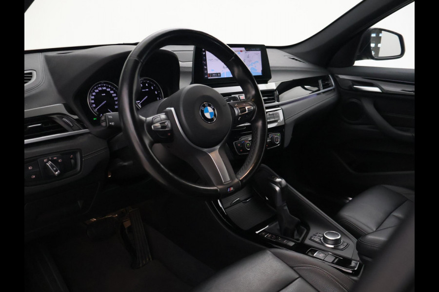BMW X1 xDrive25e 220 PK BUSINESS EDITION + TREKHAAK | HEAD-UP | SFEERVERL. | CAMERA | STOELVERW.
