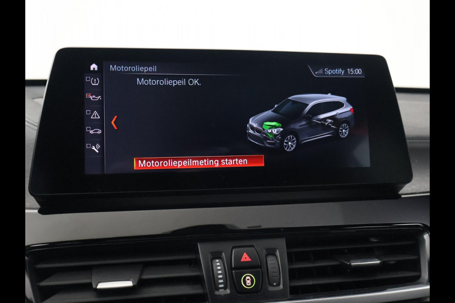 BMW X1 xDrive25e 220 PK BUSINESS EDITION + TREKHAAK | HEAD-UP | SFEERVERL. | CAMERA | STOELVERW.