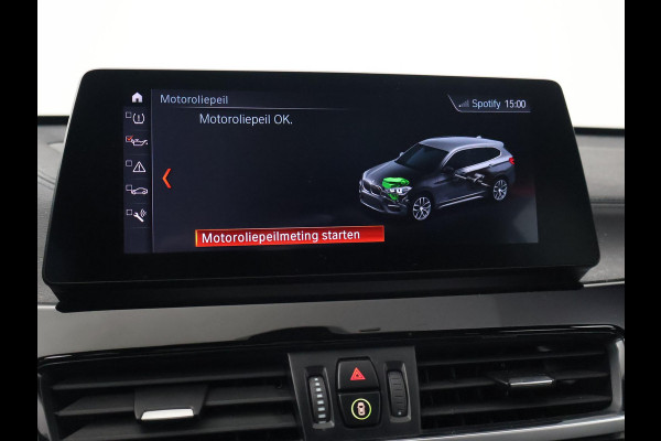 BMW X1 xDrive25e 220 PK BUSINESS EDITION + TREKHAAK | HEAD-UP | SFEERVERL. | CAMERA | STOELVERW.
