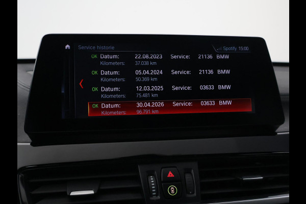 BMW X1 xDrive25e 220 PK BUSINESS EDITION + TREKHAAK | HEAD-UP | SFEERVERL. | CAMERA | STOELVERW.