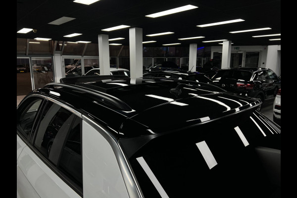 Volkswagen T-Roc 1.5 TSI | ACC | Camera | Pano | Virtual