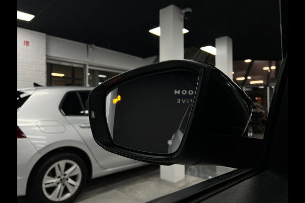 Volkswagen T-Roc 1.5 TSI | ACC | Camera | Pano | Virtual