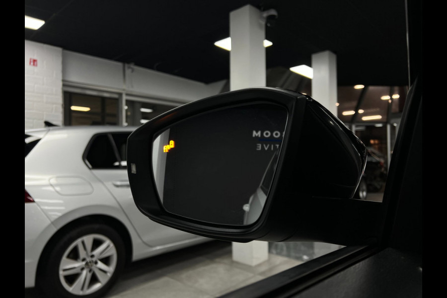 Volkswagen T-Roc 1.5 TSI | ACC | Camera | Pano | Virtual