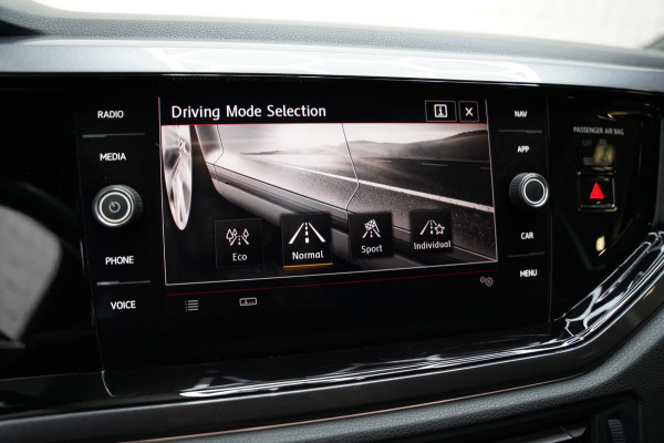 Volkswagen Polo 2.0 TSI GTI VIRTUAL KEYLESS BEATS CAMERA