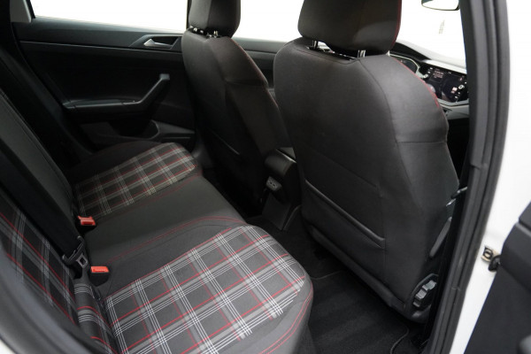 Volkswagen Polo 2.0 TSI GTI VIRTUAL KEYLESS BEATS CAMERA