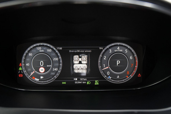 Jaguar E-Pace 2.0 P300 AWD R-Dynamic HSE PANO SFEER TREKH