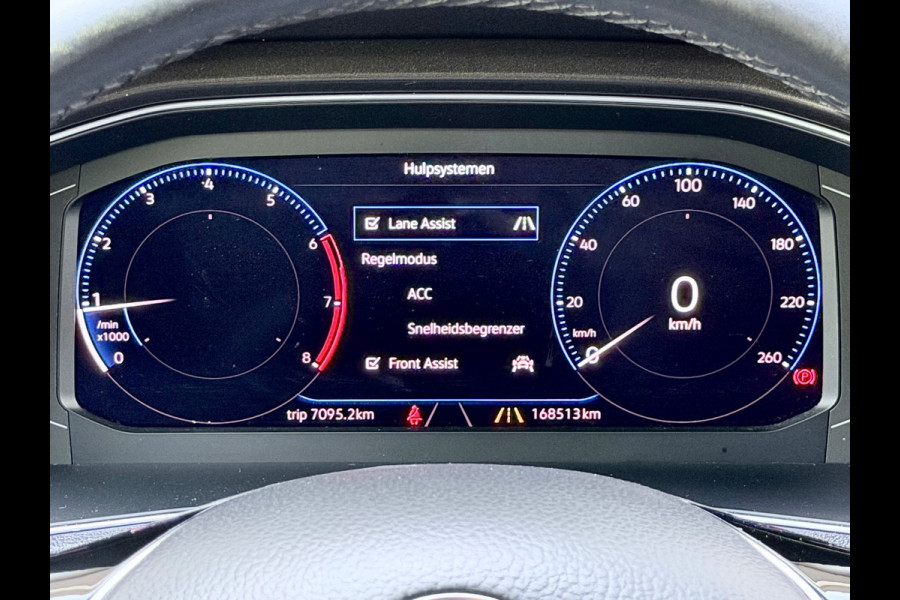 Volkswagen T-Roc 1.5 TSI Style AppleCarPlay/Acc