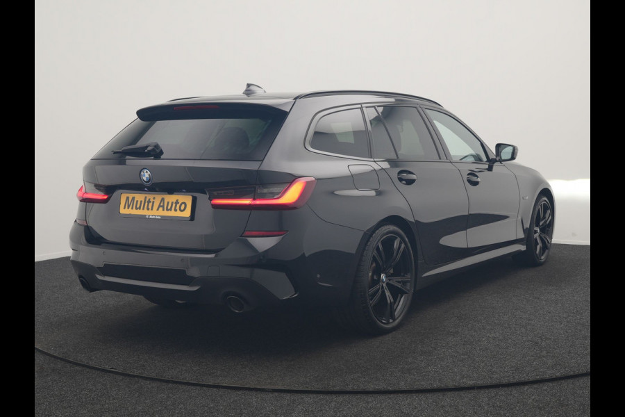 BMW 3 Serie Touring 320e M Sport PHEV Dealer O.H. | Trekhaak Af Fabriek | Panodak | Adaptive Cruise | Laser LED | Camera | Alcantara Sportstoelen Verwarmd | Sfeerverlichting | Keyless | Blis | Apple Carplay | Navigatie | DAB | Plug In Hybrid
