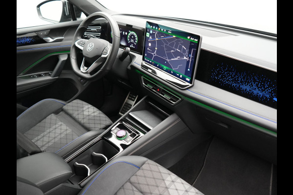 Volkswagen Tiguan 1.5 eHybrid R-Line Business 272pk Dealer O.H. | Adaptive Cruise | Head Up | 360 Camera | IQ Light | Sportstoelen Massage & Verwarmd | Stuur Verwarmd | Sfeerverlichting | Apple Carplay | Blis | Navigatie | DAB | Plug In Hybrid |